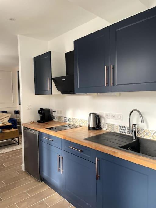 Bleu Supreme Balneo Apartment Vierzon Ngoại thất bức ảnh